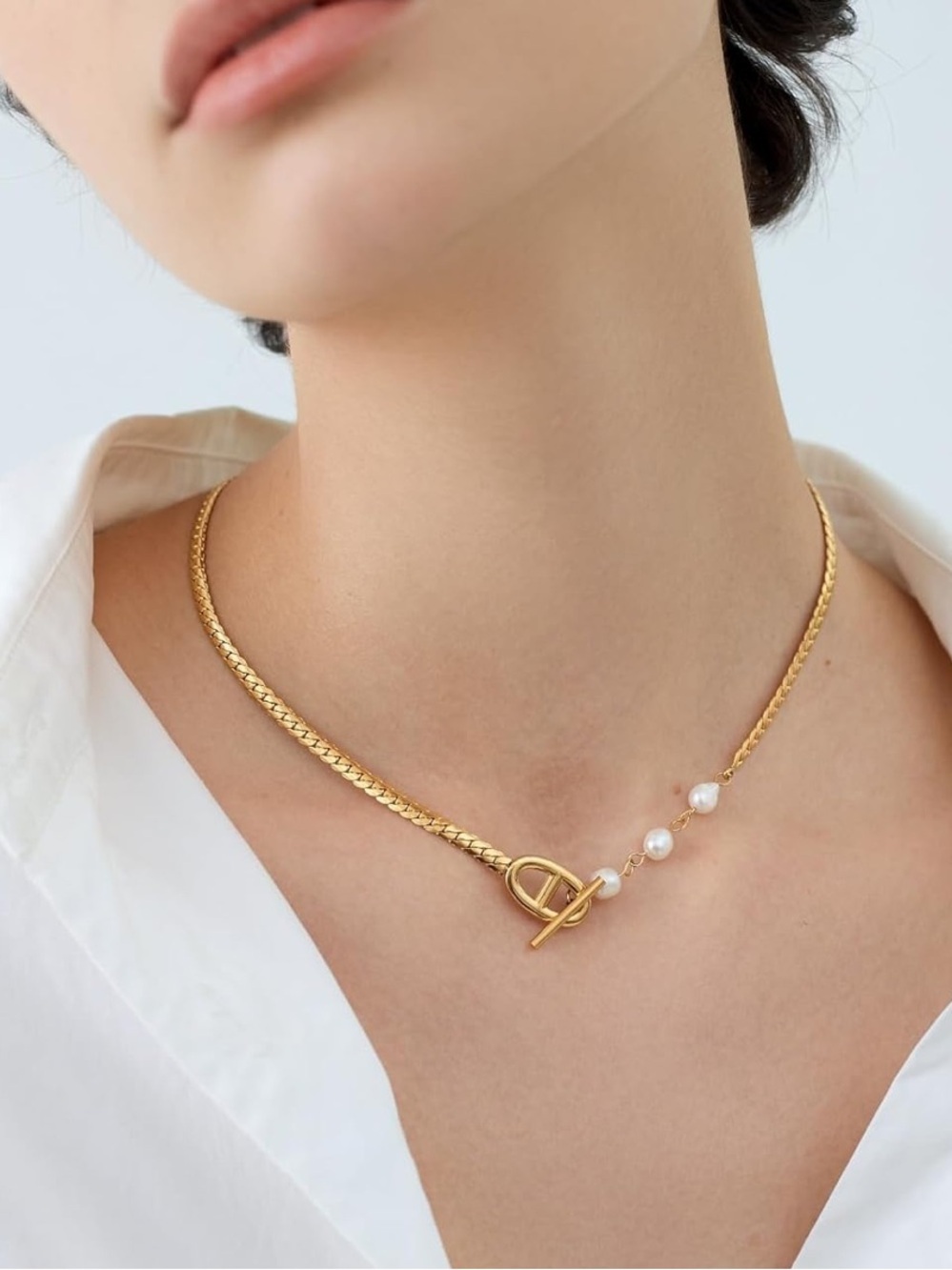 Minimalist Gold Pearl Chain Choker Necklace | Elegant Quiet Luxury Necklace - Picture 4 of 6